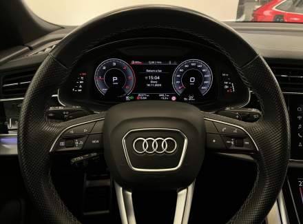 Audi - Q8