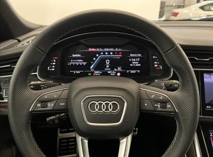Audi - SQ8