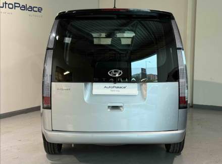 Hyundai - Staria