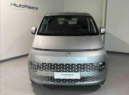 Hyundai - Staria
