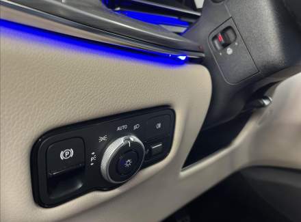 Mercedes-Benz - V-class