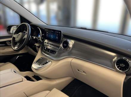 Mercedes-Benz - V-class