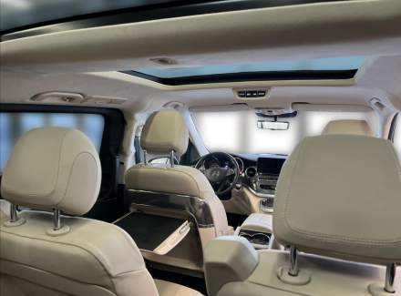 Mercedes-Benz - V-class