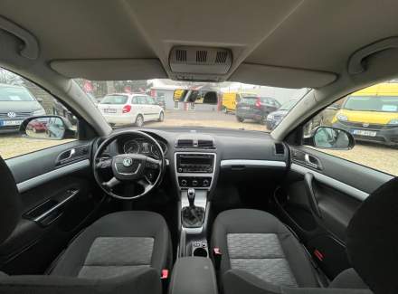 Škoda - Octavia
