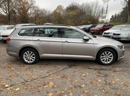 Volkswagen - Passat