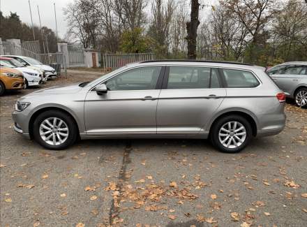 Volkswagen - Passat