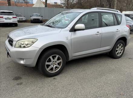 Toyota - RAV 4