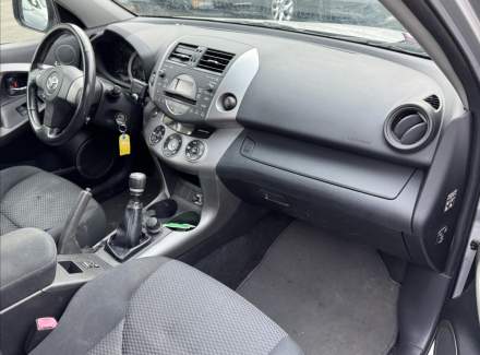 Toyota - RAV 4
