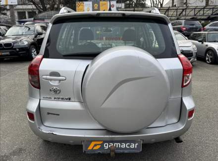 Toyota - RAV 4