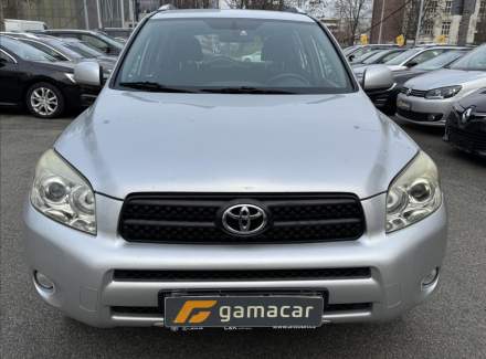 Toyota - RAV 4