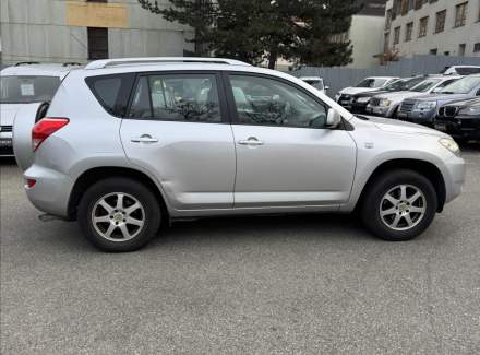 Toyota - RAV 4