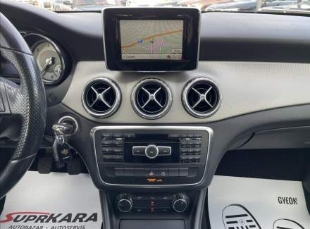 Mercedes-Benz - GLA