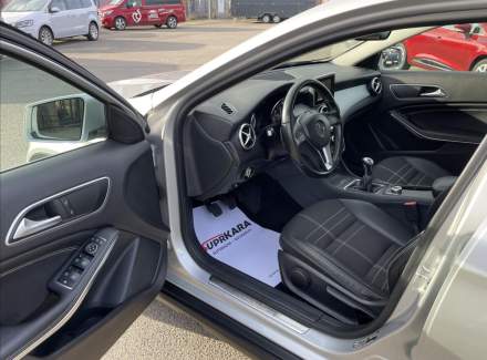Mercedes-Benz - GLA