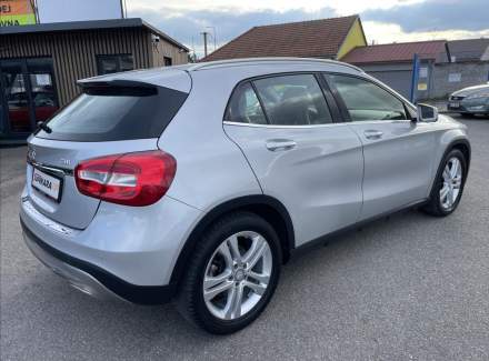 Mercedes-Benz - GLA