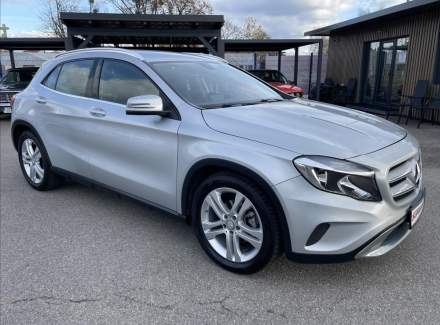 Mercedes-Benz - GLA
