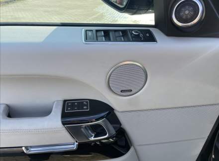 Land Rover - Range Rover