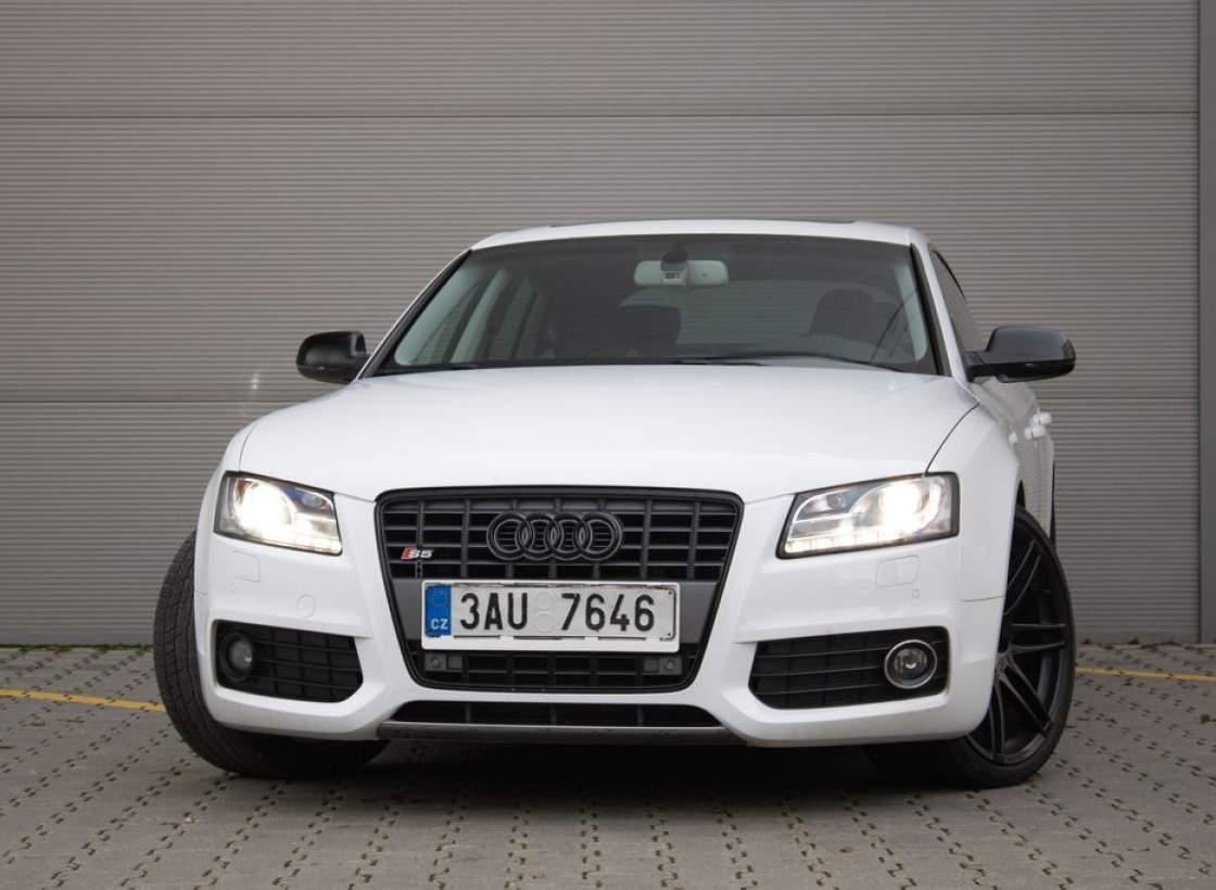 Audi - S5