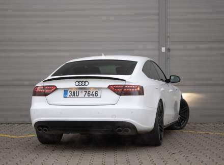 Audi - S5