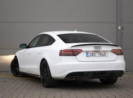 Audi - S5