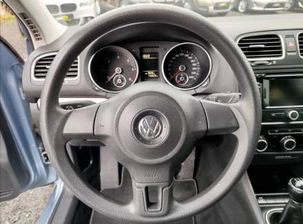Volkswagen - Golf