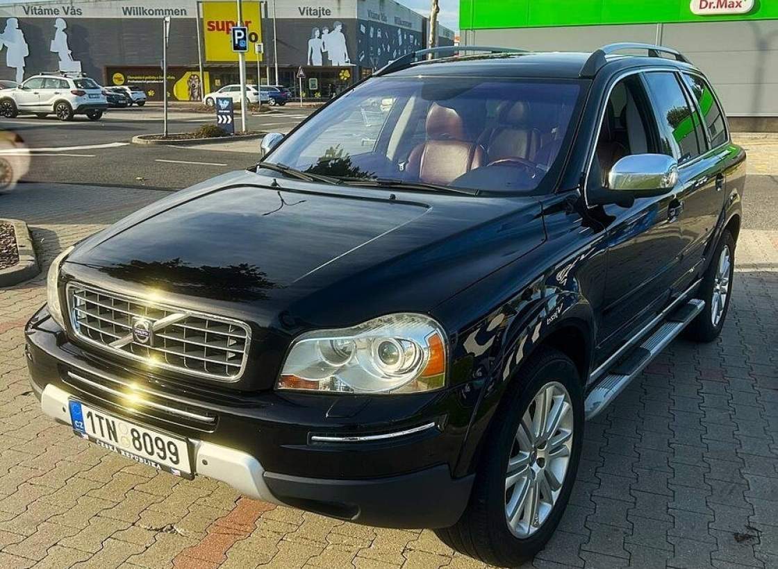 Volvo - XC90