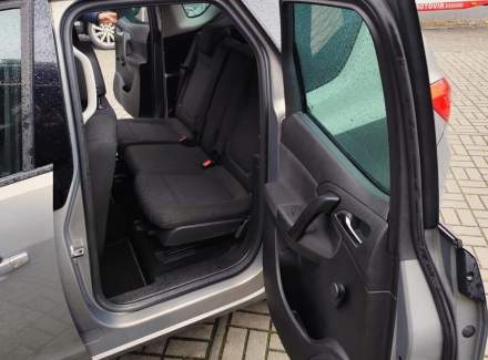 Mercedes-Benz - C-class