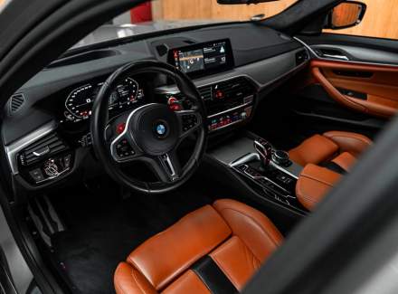 BMW - M5