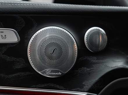 Mercedes-Benz - E-class