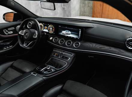 Mercedes-Benz - E-class