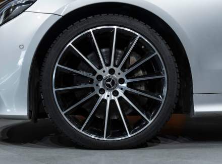 Mercedes-Benz - E-class