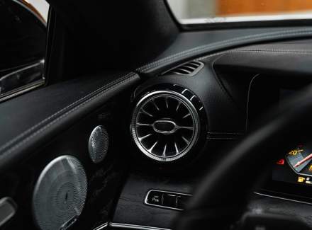 Mercedes-Benz - E-class