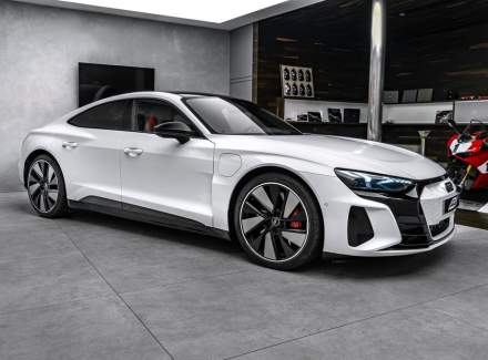 Audi - E-tron GT