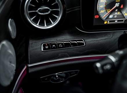 Mercedes-Benz - E-class