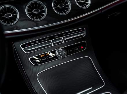 Mercedes-Benz - E-class