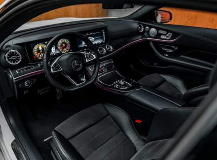 Mercedes-Benz - E-class