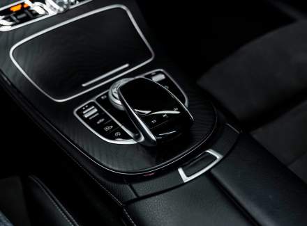 Mercedes-Benz - E-class