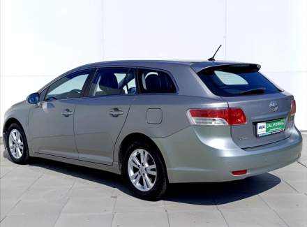 Toyota - Avensis