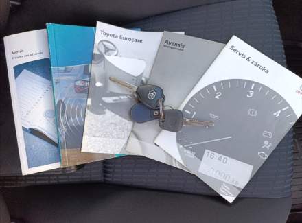 Toyota - Avensis