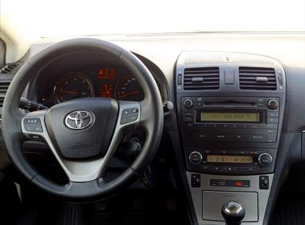 Toyota - Avensis