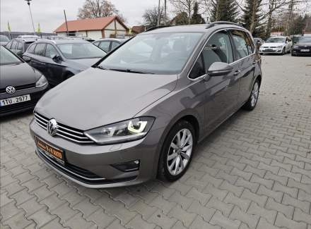 Volkswagen - Golf