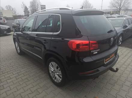 Volkswagen - Tiguan