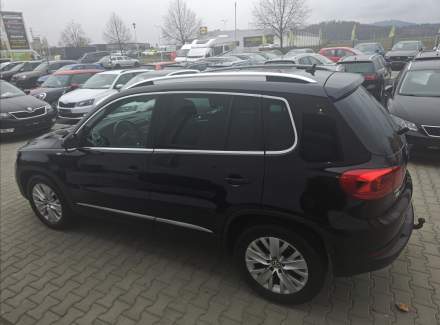 Volkswagen - Tiguan