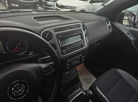 Volkswagen - Tiguan