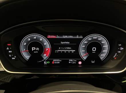 Audi - S8