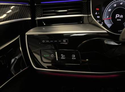 Audi - S8