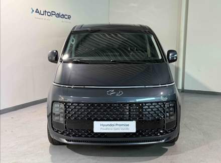 Hyundai - Staria