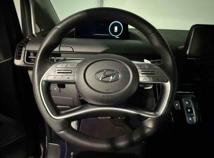 Hyundai - Staria