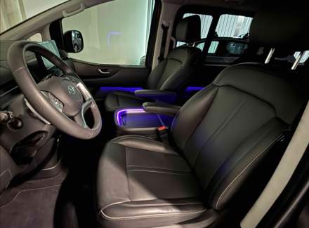 Hyundai - Staria