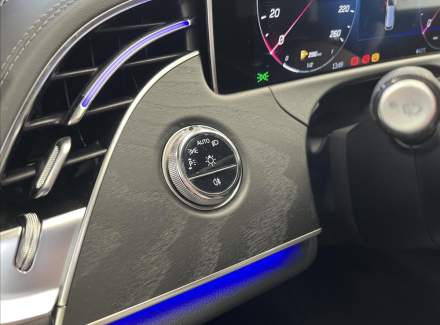 Mercedes-Benz - E-class