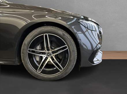 Mercedes-Benz - E-class